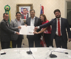 Governo realiza cerimônia de assinatura dos termos de outorga dos contemplados no Edital Ignácio Rangel